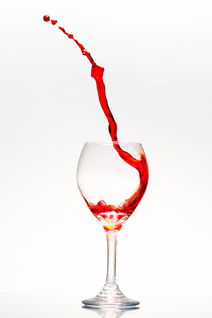 Wine Glass with Splash